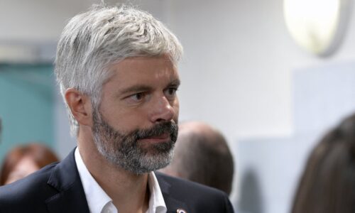 #Villeurbanne 🇫🇷 « Tous les flics c’est des bâtards » : Wauquiez coupe les 45 000 euros de subventions d’un festival de gauche